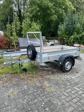 Zeer nette aluminium enkelasser aanhanger, aanhangwagen, kar beschikbaar voor biedingen