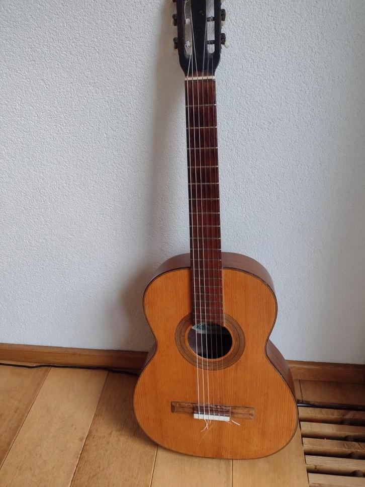 Akoestische Gitaar S.Sgroi Silvestri, Muziek en Instrumenten, Snaarinstrumenten | Gitaren | Akoestisch, Gebruikt, Klassieke of Spaanse gitaar