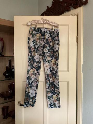 IN ZEER NETTE STAAT BRAX PANTALON MT 36 L beschikbaar voor biedingen