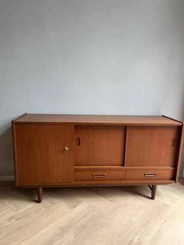 Vintage Scandinavisch Design Dressoir Jaren 60 beschikbaar voor biedingen