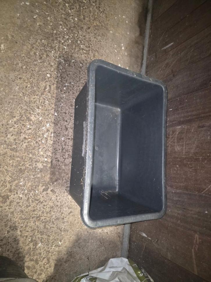 Diverse specietonnen, Dieren en Toebehoren, Paarden en Pony's | Overige Paardenspullen, Gebruikt, Overige soorten, Ophalen