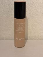 Chanel Vitalumière Aqua foundation   kleur: 70, Overige kleuren, Gehele gezicht, Ophalen of Verzenden, Zo goed als nieuw