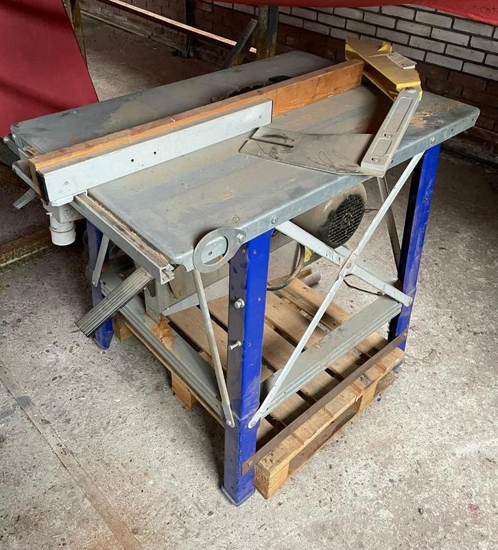zware zaagtafel Elektra Beckum  400Volt, Doe-het-zelf en Verbouw, Gereedschap | Zaagmachines, Gebruikt, Cirkelzaag, 1200 watt of meer