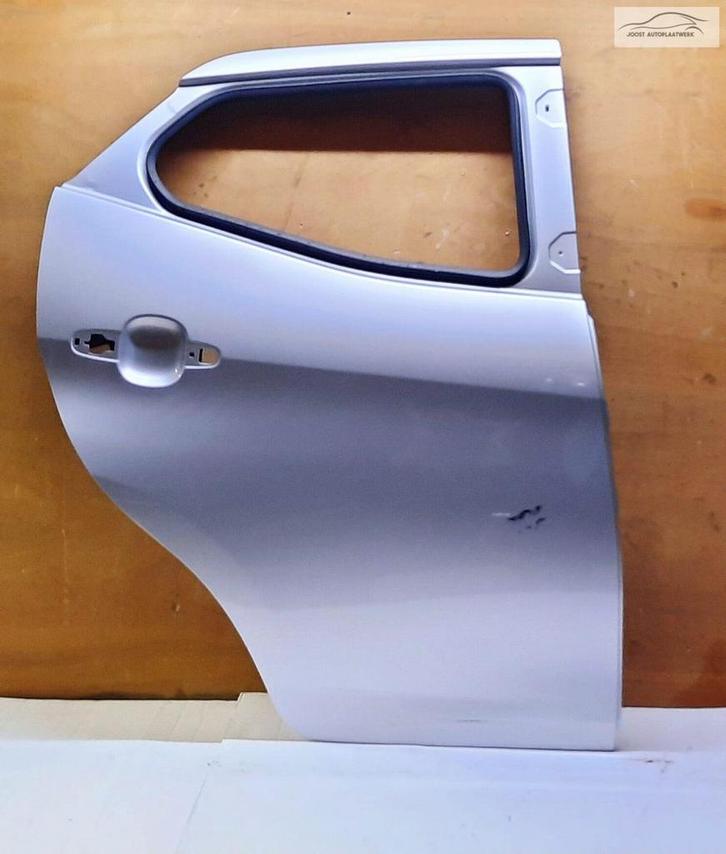 Portier deur rechtsachter Toyota Aygo B4 2014-2020, Auto-onderdelen, Carrosserie en Plaatwerk, Deur, Toyota, Achter, Rechts, Gebruikt