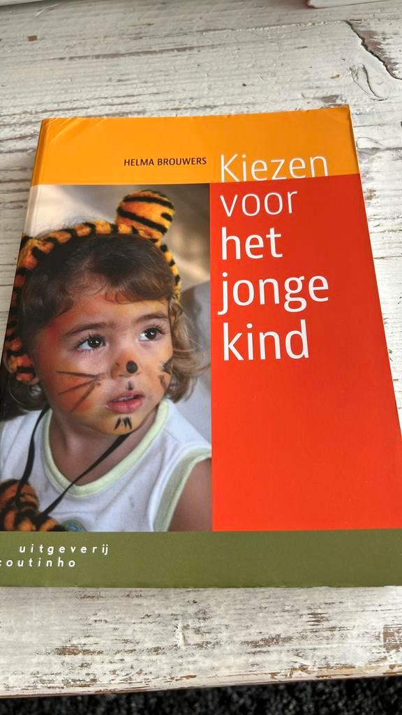 Helma Brouwers - Kiezen voor het jonge kind, Boeken, Wetenschap, Zo goed als nieuw, Verzenden