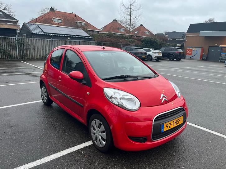 Citroën C1 1.0i 68PK 5D 2012 / Rood/weinig KM’s/2e eigenaar, Auto's, Citroën, C1, Airbags, Airconditioning, Elektrische ramen