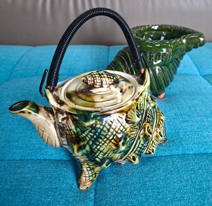 Jaren '50 Japanse groene schelp theepot en asbakje/potje, Huis en Inrichting, Overige Huis en Inrichting, Zo goed als nieuw, Ophalen
