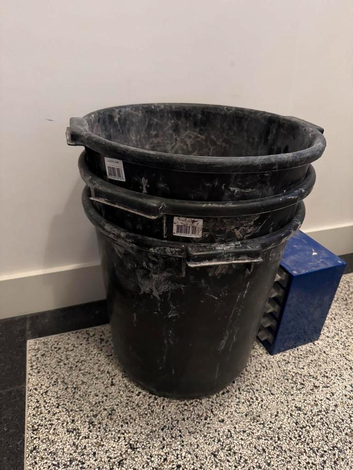 3 Zwarte Kuipen 35 Liter - Gebruikt - speciekuip cementbak, Huis en Inrichting, Emmers, Gebruikt, Kunststof, Met handgreep, Ophalen