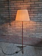 Vintage vloerlamp - Scandinavisch design - teakhout, Huis en Inrichting, Lampen | Vloerlampen, Zo goed als nieuw, Ophalen