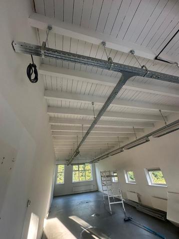 Complete bedrijfsverlichting Set t.w.v. €5000,- beschikbaar voor biedingen