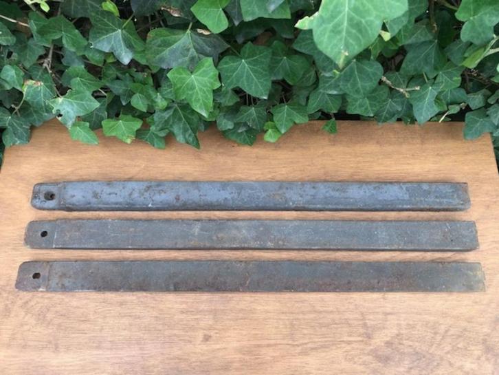 Te koop: 3 gietijzeren contragewichten, Doe-het-zelf en Verbouw, IJzerwaren en Bevestigingsmiddelen, Gebruikt, Overige typen, Ophalen of Verzenden