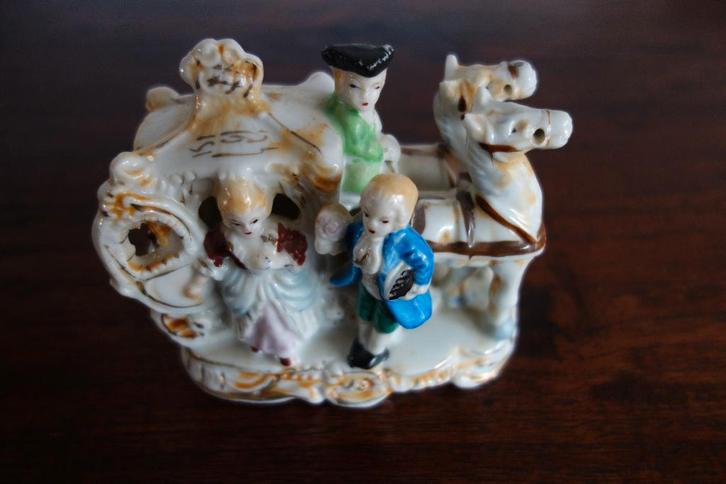 Porselein 2 span koets., Antiek en Kunst, Antiek | Porselein, Ophalen of Verzenden