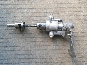 Schakelmechaniek met hevel beschikbaar voor biedingen