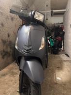 La Souris Sourini S 2021 7xxx, Fietsen en Brommers, Scooters | Piaggio, Ophalen, Overige modellen, Zo goed als nieuw, Benzine