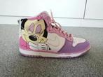 Unieke nike's Met minnie mouse, Overige kleuren, Nike, Ophalen of Verzenden, Sneakers of Gympen