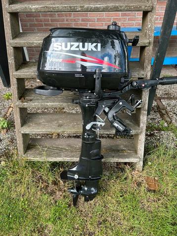 Suzuki DF 6 Langstaart 2013 in Nieuwstaat !! beschikbaar voor biedingen