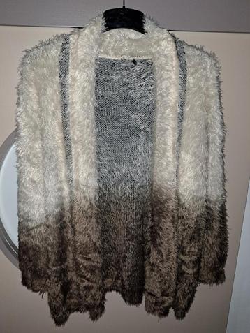 Superzachte cardigan,  XL  beschikbaar voor biedingen