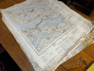 Stapel oude landkaarten - 70-75 stuks - defensie - N3520 beschikbaar voor biedingen