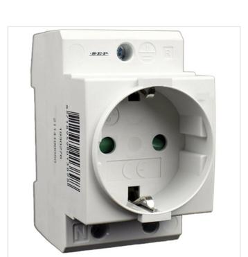 16a 2p din stopcontact beschikbaar voor biedingen