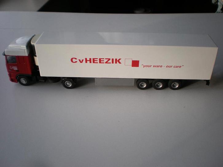 Miniatuur trekker met oplegger CvHeezik, Hobby en Vrije tijd, Modelauto's | 1:50, Zo goed als nieuw, Bus of Vrachtwagen, Lion Toys