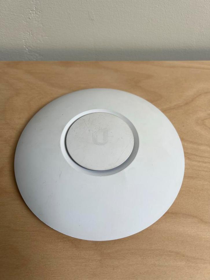 Ubiquiti Unifi AP AC Lite - Gebruikt, Goede Staat, Computers en Software, Accesspoints, Gebruikt, Ophalen of Verzenden
