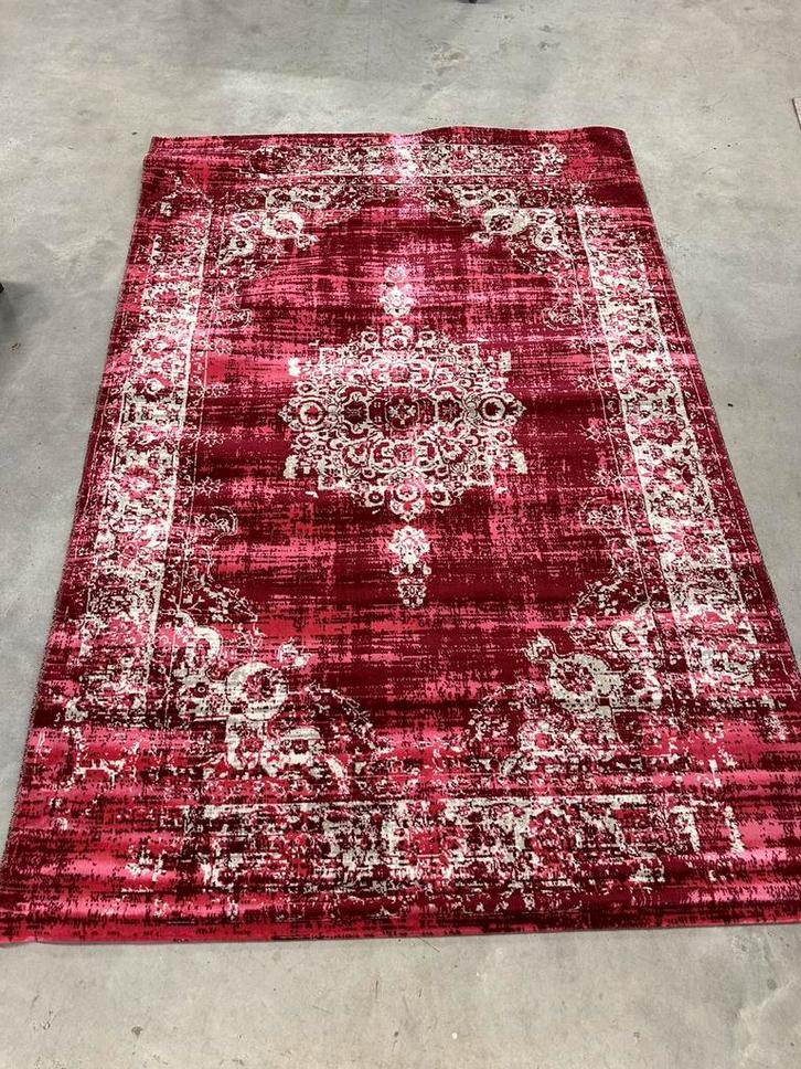 Vloer kleed / carpet medallion rood 160 x 230 cm, Huis en Inrichting, Stoffering | Tapijten en Kleden, Nieuw, 200 cm of meer, Rechthoekig
