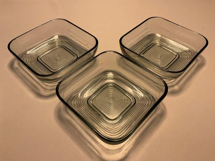 A.D.Copier: 3 vierkante Primula schaaltjes Leerdam 1948, Antiek en Kunst, Antiek | Glas en Kristal, Ophalen of Verzenden