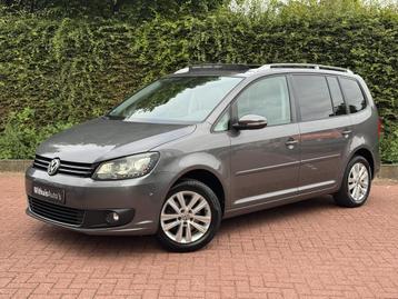 Volkswagen Touran 1.4 TSI 140PK Highline Panorama Xenon Came beschikbaar voor biedingen