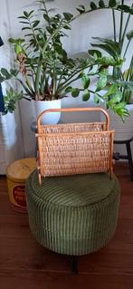 Vintage rotan lektuurmand, Huis en Inrichting, Woonaccessoires | Schalen en Manden, Ophalen of Verzenden, Gebruikt, Rechthoekig