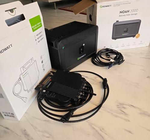 Growatt noah 2000 plug in thuisbatterij met gratis omvormer, Doe-het-zelf en Verbouw, Zonnepanelen en Toebehoren, Zo goed als nieuw