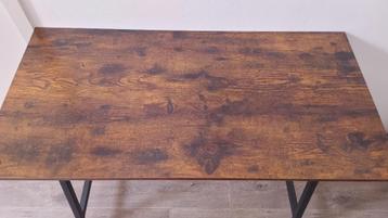Bureau (100x50x75) beschikbaar voor biedingen