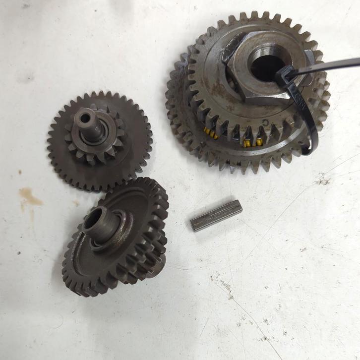 Yamaha XT600 tandwielen van startmechanisme & krukas (XT 600, Motoren, Tuning en Styling, Ophalen of Verzenden