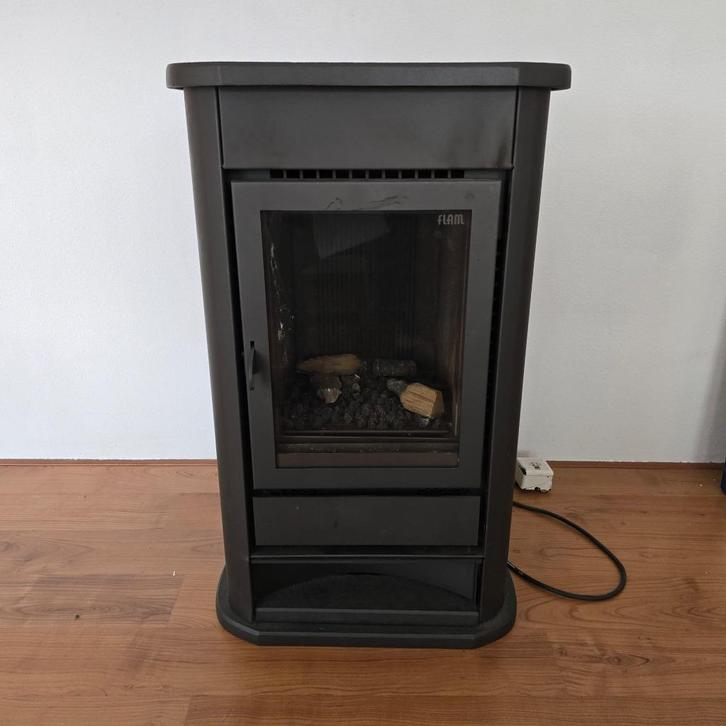 FLAM Gaskachel, Huis en Inrichting, Kachels, Zo goed als nieuw, Vrijstaand, Gaskachel, Gas, Ophalen