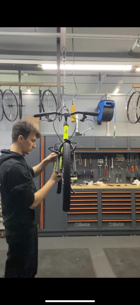 Fiets Kapot? Breng ‘m langs in Den Haag (Leyenburg!), Diensten en Vakmensen, Fietsenmakers en Bromfietsenmakers, Fietsreparatie