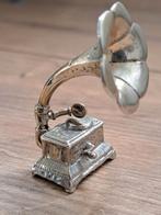 Zilveren miniatuur oude grammofoon, Antiek en Kunst, Ophalen of Verzenden, Zilver