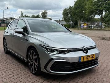Volkswagen Golf 1.5 eTSI/AUT/VC/NAVI/CAM/R-LINE (bj 2021) beschikbaar voor biedingen
