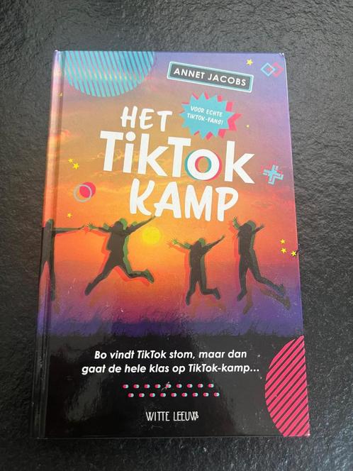 boek tiktok kamp, Boeken, Kinderboeken | Jeugd | 10 tot 12 jaar, Gelezen, Verzenden