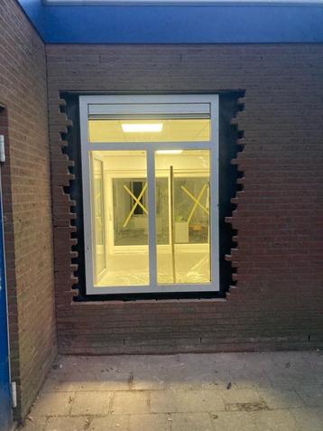 Raamkozijn 195x135 beschikbaar voor biedingen