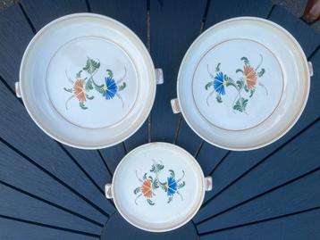 Antieke ( brocante) Schalen Set met Bloemmotief (3 stuks) beschikbaar voor biedingen