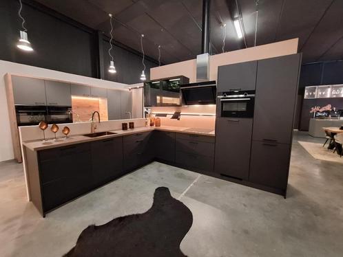 Showroom keuken Compleet met APP De Rustic kitchen, Huis en Inrichting, Keuken | Complete keukens, Zo goed als nieuw, Hoekkeuken