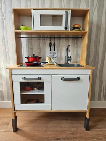 Ikea Duktig speelkeuken met accessoires beschikbaar voor biedingen