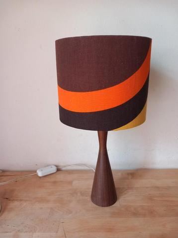 Vintage lampje schemerlamp houten voet retro beschikbaar voor biedingen