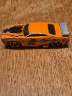 Dodge Challenger marvel - Oranje, Hobby en Vrije tijd, Modelauto's | 1:18, Ophalen of Verzenden, Gebruikt, Auto, Hot Wheels