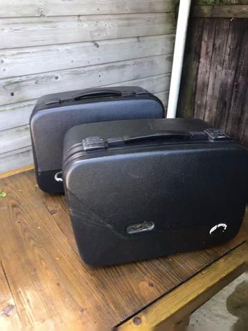 Yamaha Diversion 600 koffers (met 2 sleutels) beschikbaar voor biedingen