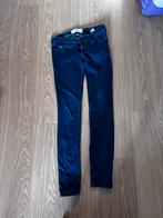 Hollister Skinny Jeans Donkerblauw - Maat S, Ophalen, Zo goed als nieuw, Blauw, W27 (confectie 34) of kleiner