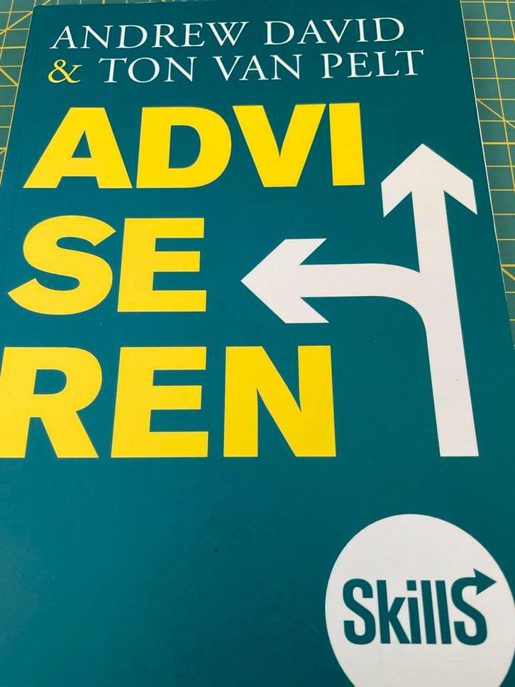 Adviseren - Andrew David & Ton van Pelt, Boeken, Advies, Hulp en Training, Zo goed als nieuw, Ophalen of Verzenden