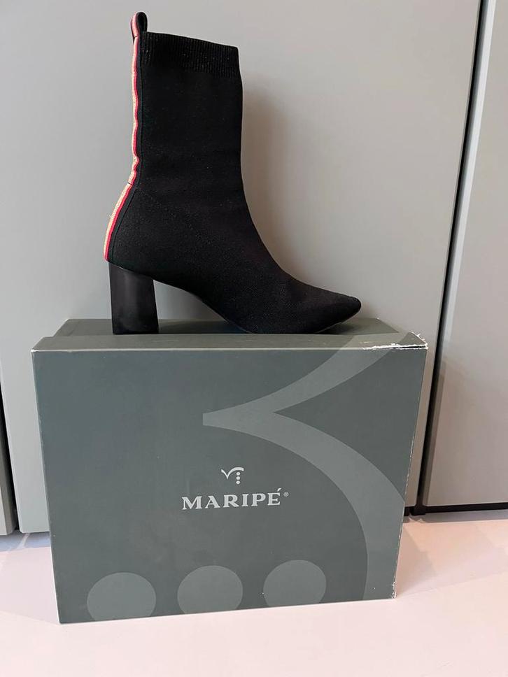 Zwarte glitter stretch laarsjes, Maripe, Kleding | Dames, Schoenen, Zo goed als nieuw, Zwart, Ophalen of Verzenden