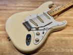 Fender 2020 Jimi Hendrix Sign Stratocaster Olympic White, Ophalen of Verzenden, Zo goed als nieuw, Solid body, Fender