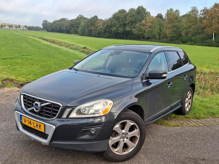 Volvo XC60 D5 / 250 pk, 500nm/Panodak /GRIJS KENTEKEN  !!, Auto's, Bestelauto's, Particulier, ABS, Airbags, Airconditioning, Alarm