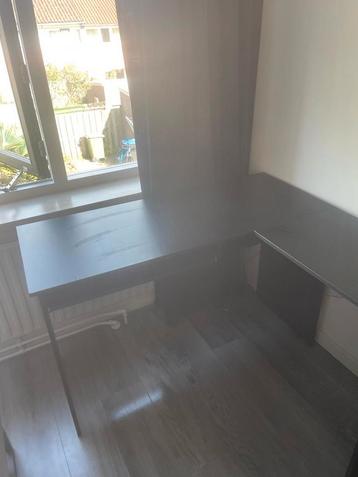 Bureau beschikbaar voor biedingen
